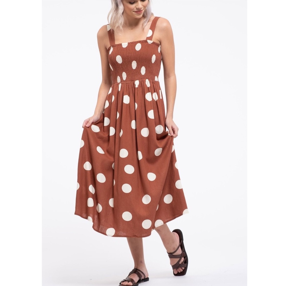 blu pepper POLKA DOT SMOCKED MIDI DRESS🌺